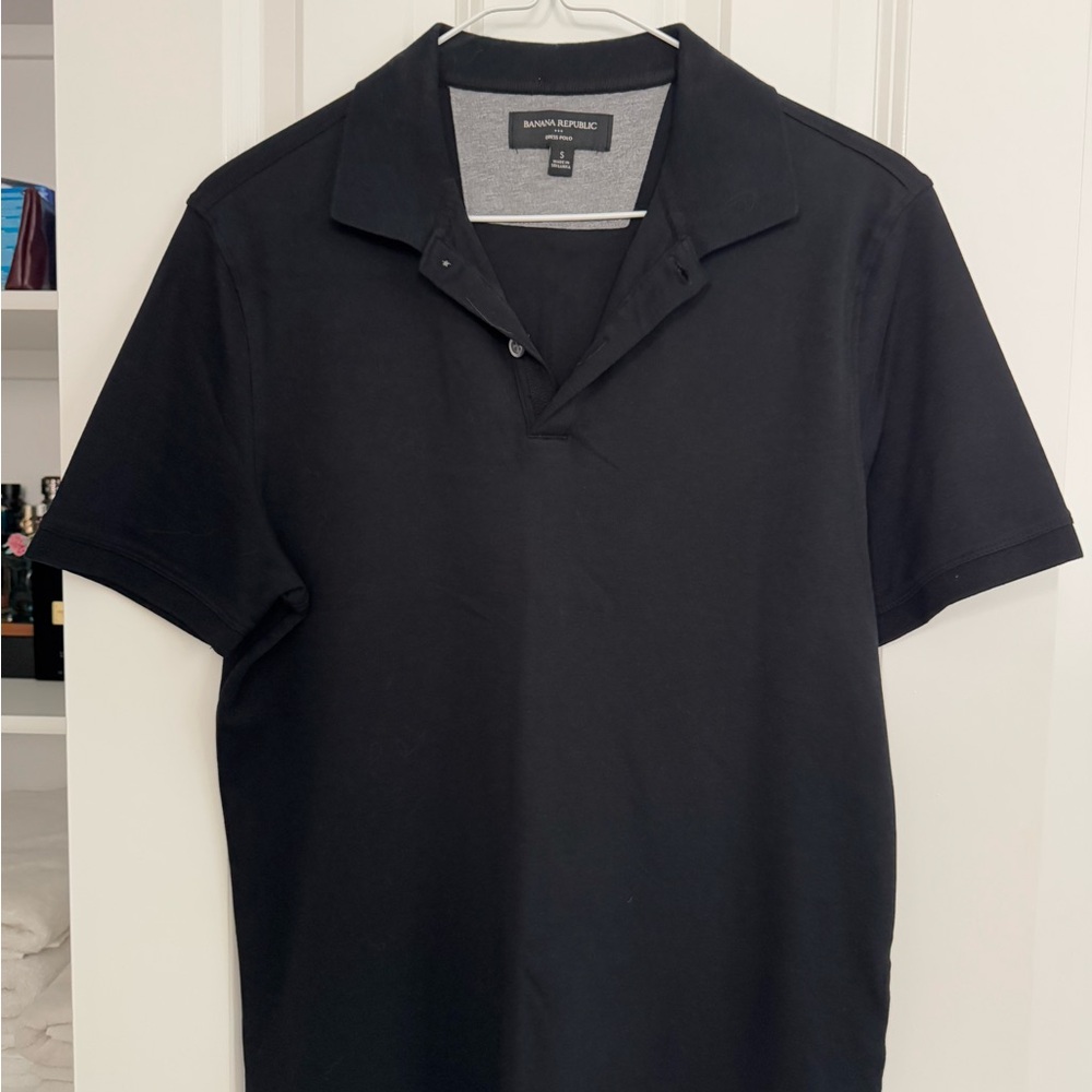 Banana Republic Men's Polo Shirt in Black